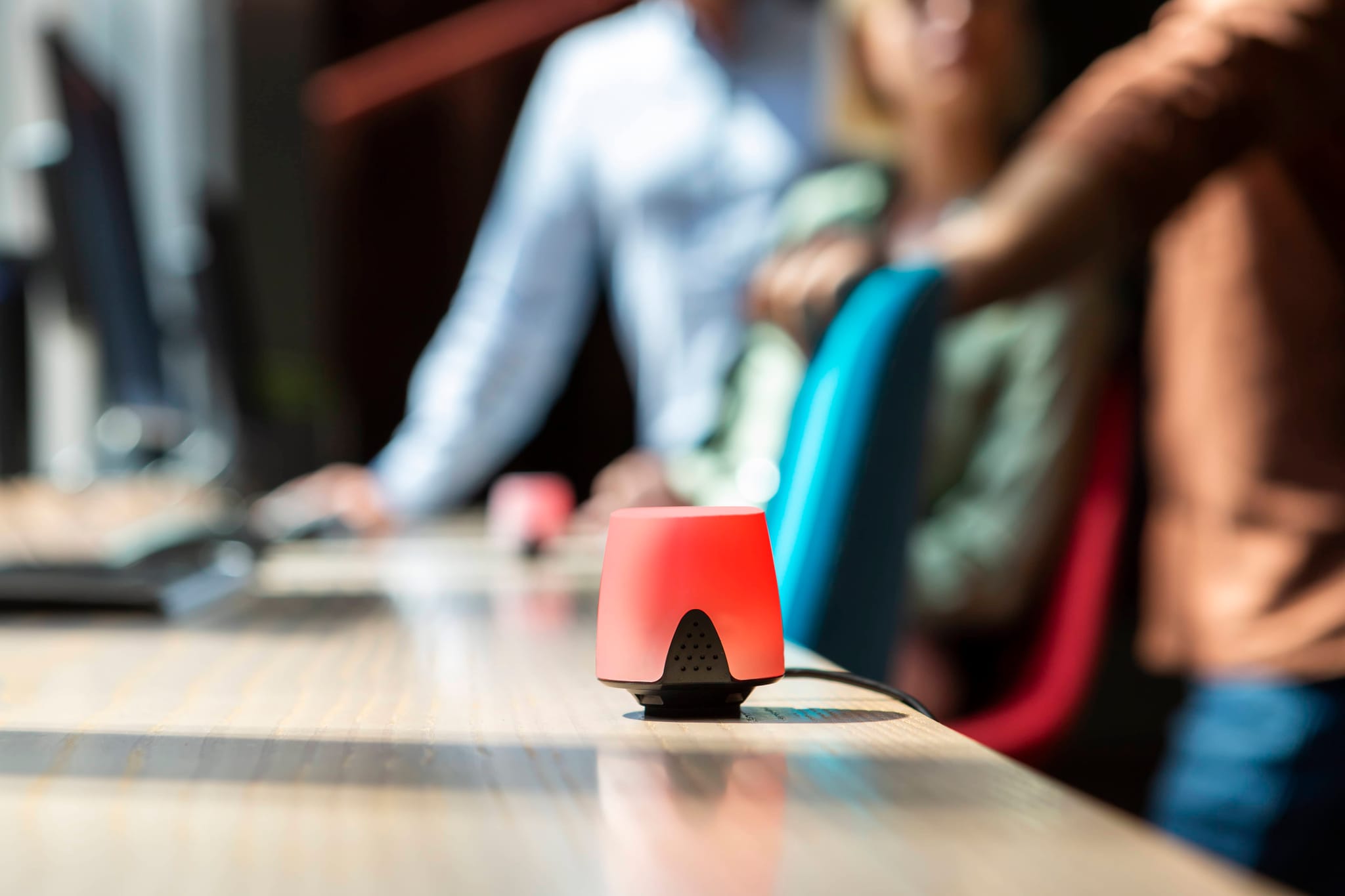 Automate each desk’s availability status in your co working spaces with automatic desk check-in.