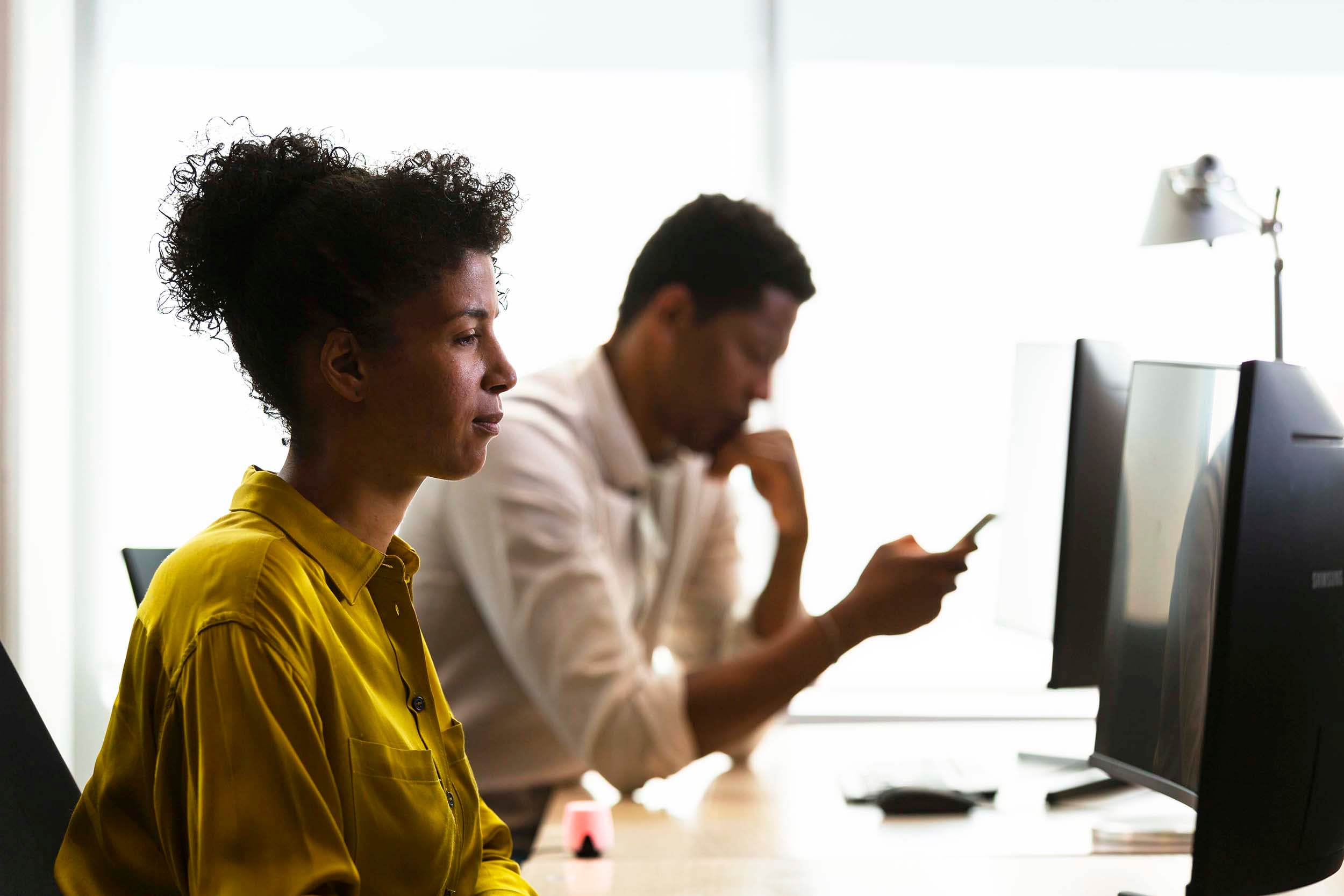 Hot Desking Equipment - How to Get Set Up Quickly and Easily with Hot ...